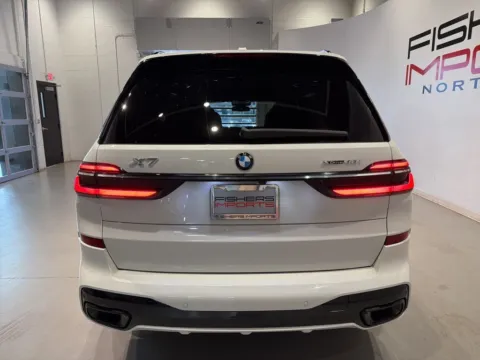 More photos of 2023 BMW X7 xDrive40i at Fishers Imports - North West, IN