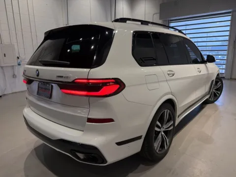 More photos of 2023 BMW X7 xDrive40i at Fishers Imports - North West, IN
