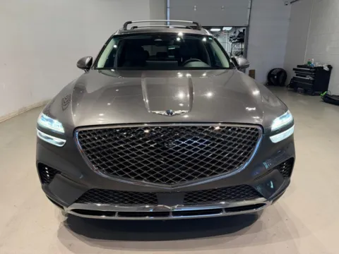 More photos of 2023 Genesis GV70 2.5T at Fishers Imports - North West, IN