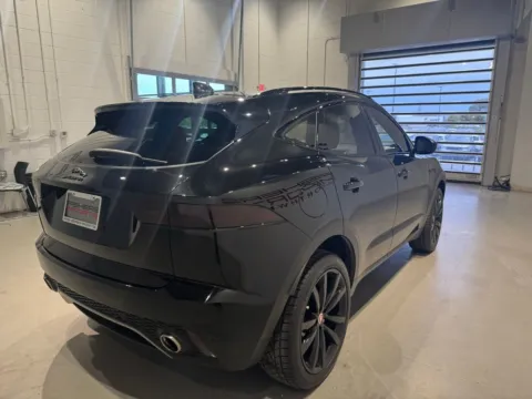 More photos of 2020 Jaguar E-PACE SE at Fishers Imports - North West, IN