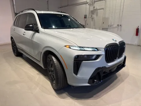 More photos of 2024 BMW X7 M60i at Fishers Imports - North West, IN