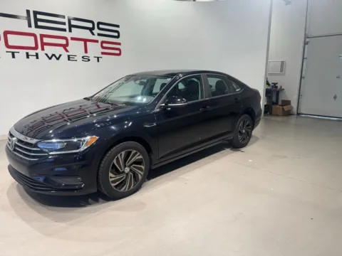 Photos of 2019 Volkswagen Jetta SEL Premium for sale in Indianapolis, IN at Fishers Imports - North West