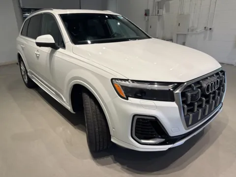 More photos of 2025 Audi Q7 55 Premium Plus at Fishers Imports - North West, IN