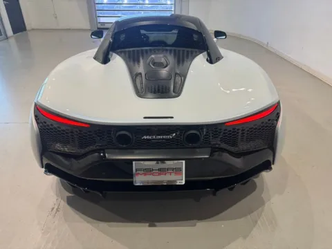 More photos of 2023 McLaren Artura at Fishers Imports - North West, IN