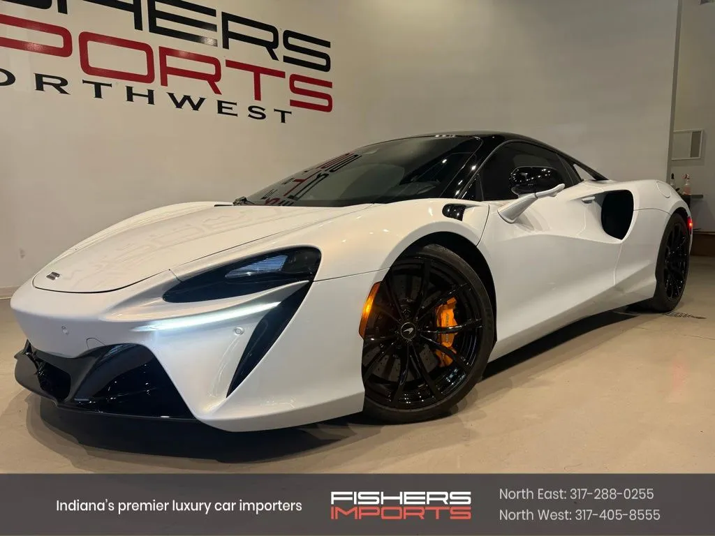 2023 McLaren Artura 3.0's photo