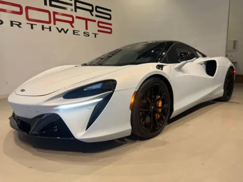 Photos of 2023 McLaren Artura for sale in Indianapolis, IN at Fishers Imports - North West