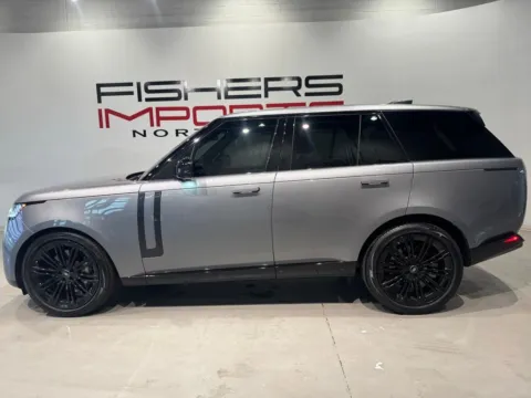 Another view of 2023 Land Rover Range Rover SE for sale in Indianapolis, IN at Fishers Imports - North West