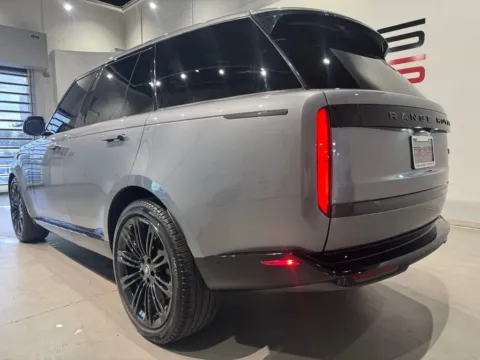 More photos of 2023 Land Rover Range Rover SE at Fishers Imports - North West, IN