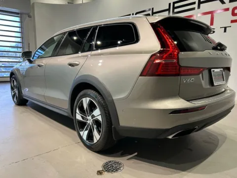 More photos of 2020 Volvo V60 Cross Country T5 at Fishers Imports - North West, IN