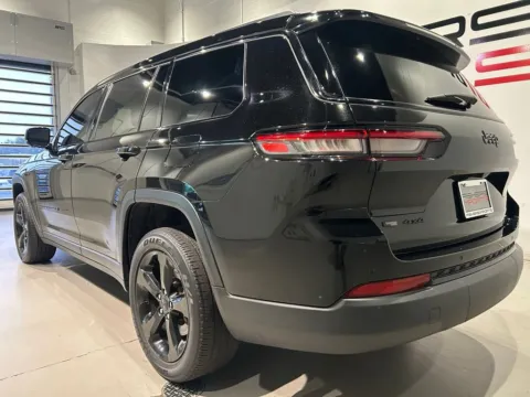 More photos of 2021 Jeep Grand Cherokee L Altitude at Fishers Imports - North West, IN