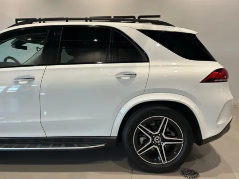 More photos of 2020 Mercedes-Benz GLE 580 at Fishers Imports - North West, IN