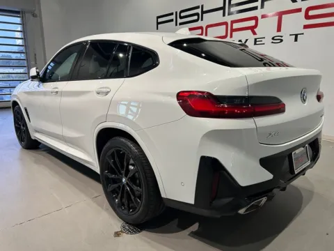 More photos of 2023 BMW X4 xDrive30i at Fishers Imports - North West, IN