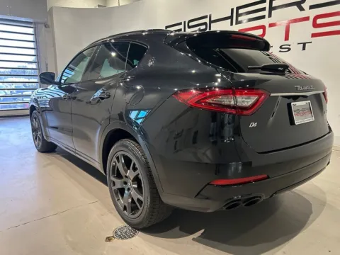 More photos of 2020 Maserati Levante at Fishers Imports - North West, IN