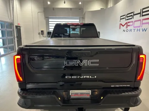 More photos of 2025 GMC Sierra 2500 HD Denali Ultimate at Fishers Imports - North West, IN