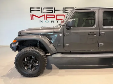More photos of 2020 Jeep Gladiator Sport at Fishers Imports - North West, IN