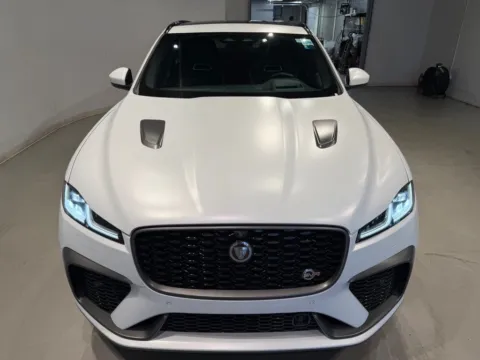 More photos of 2021 Jaguar F-PACE SVR at Fishers Imports - North West, IN