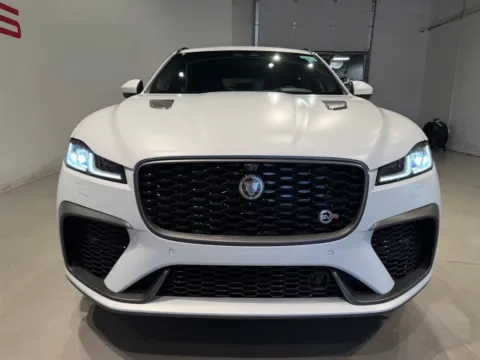 More photos of 2021 Jaguar F-PACE SVR at Fishers Imports - North West, IN