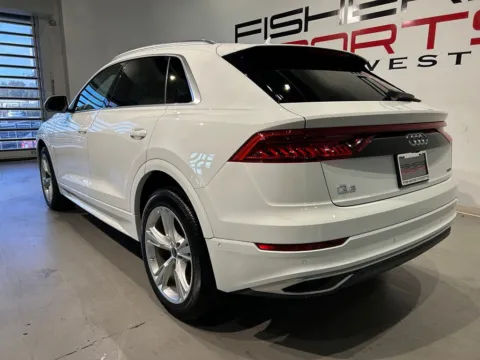 More photos of 2022 Audi Q8 55 Premium Plus at Fishers Imports - North West, IN