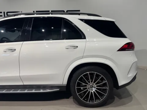 More photos of 2023 Mercedes-Benz GLE 350 at Fishers Imports - North West, IN