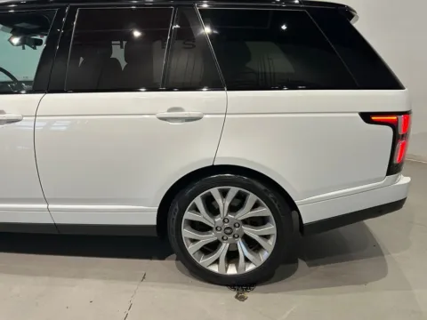 More photos of 2019 Land Rover Range Rover 3.0L V6 Supercharged HSE at Fishers Imports - North West, IN