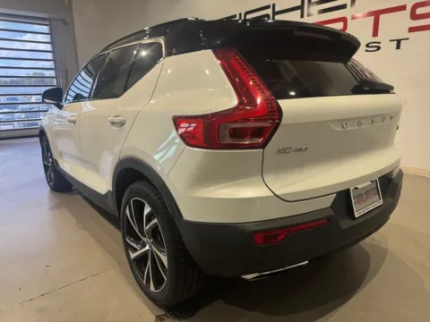 More photos of 2020 Volvo XC40 R-Design at Fishers Imports - North West, IN