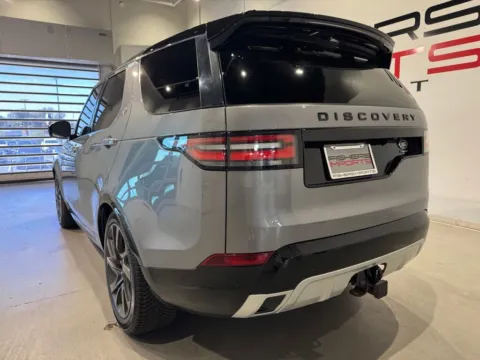 More photos of 2020 Land Rover Discovery HSE Luxury at Fishers Imports - North West, IN