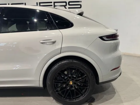 More photos of 2024 Porsche Cayenne Coupe at Fishers Imports - North West, IN