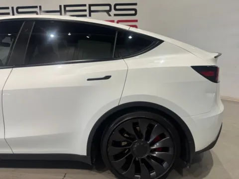 More photos of 2023 Tesla Model Y Performance at Fishers Imports - North West, IN