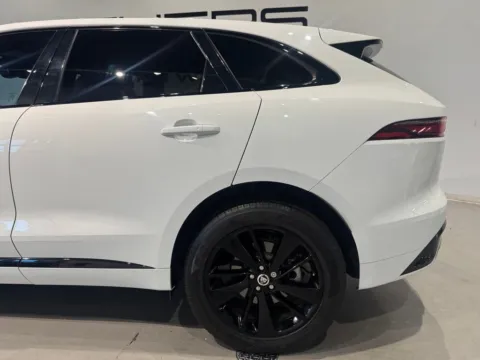 More photos of 2024 Jaguar F-PACE P400 R-Dynamic S at Fishers Imports - North West, IN
