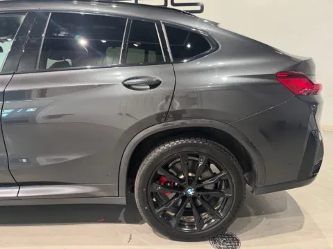 More photos of 2024 BMW X4 M40i at Fishers Imports - North West, IN