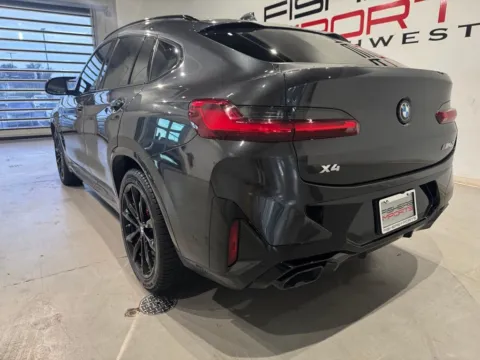 More photos of 2024 BMW X4 M40i at Fishers Imports - North West, IN
