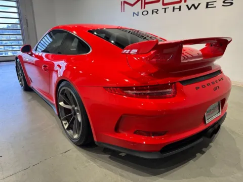 More photos of 2014 Porsche 911 GT3 at Fishers Imports - North West, IN