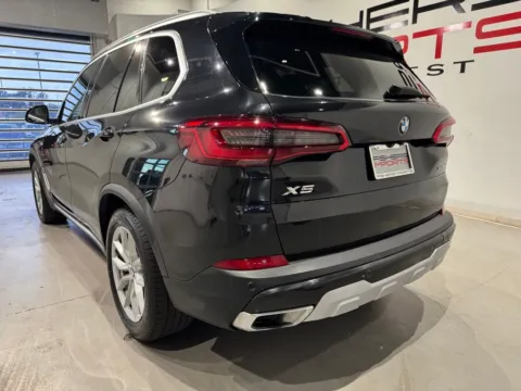 More photos of 2019 BMW X5 xDrive40i at Fishers Imports - North West, IN