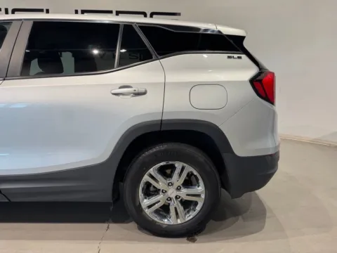 More photos of 2021 GMC Terrain SLE at Fishers Imports - North West, IN