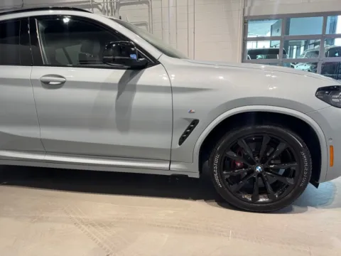 More photos of 2025 BMW X4 M40i at Fishers Imports - North West, IN