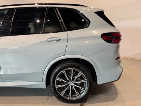 More photos of 2024 BMW X5 xDrive40i at Fishers Imports - North West, IN