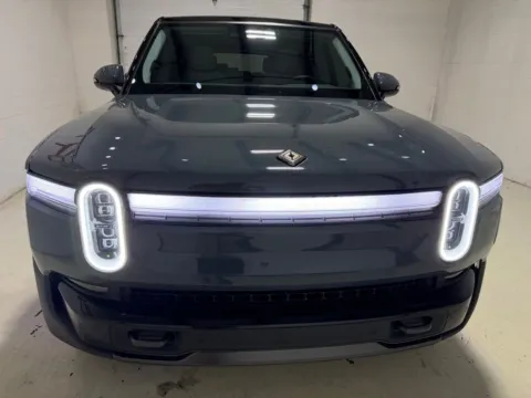 More photos of 2025 Rivian R1S Ascend Tri Motor Max Pack at Fishers Imports - North West, IN