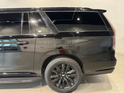 More photos of 2022 Cadillac Escalade ESV Sport Platinum at Fishers Imports - North West, IN