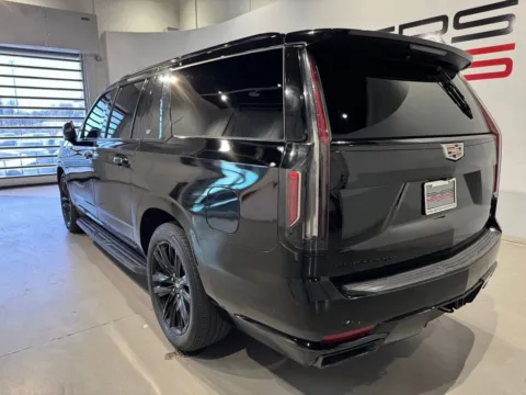 More photos of 2022 Cadillac Escalade ESV Sport Platinum at Fishers Imports - North West, IN
