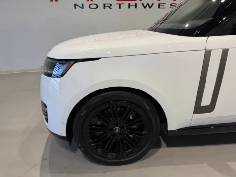 Another view of 2025 Land Rover Range Rover SE for sale in Indianapolis, IN at Fishers Imports - North West
