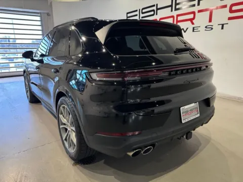 More photos of 2024 Porsche Cayenne E-Hybrid S at Fishers Imports - North West, IN