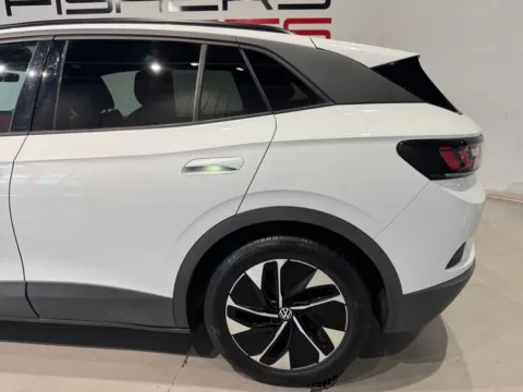 More photos of 2021 Volkswagen ID.4 Pro S at Fishers Imports - North West, IN