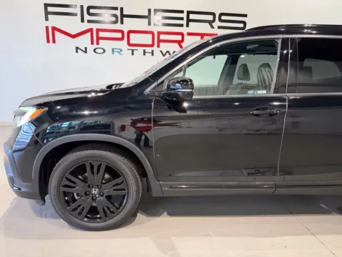 More photos of 2021 Honda Pilot Black Edition at Fishers Imports - North West, IN