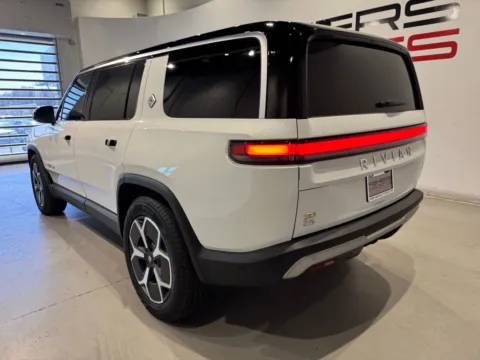 More photos of 2023 Rivian R1S Adventure at Fishers Imports - North West, IN