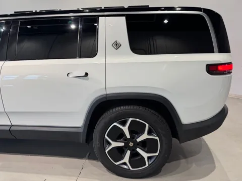 More photos of 2023 Rivian R1S Adventure at Fishers Imports - North West, IN