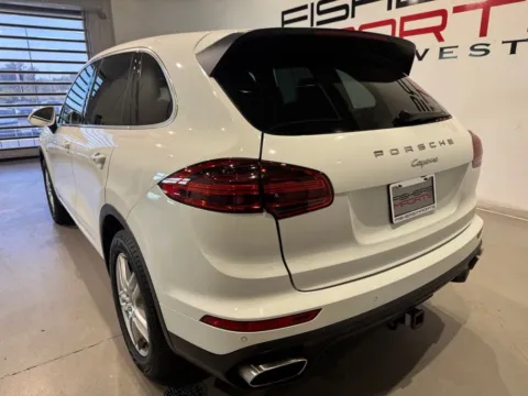 More photos of 2015 Porsche Cayenne Diesel at Fishers Imports - North West, IN
