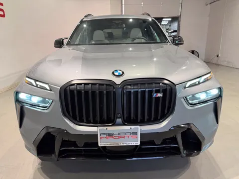 More photos of 2024 BMW X7 M60i at Fishers Imports - North West, IN