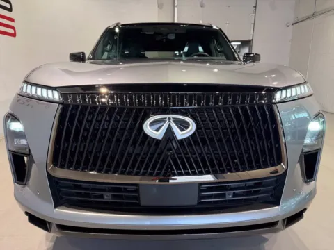 More photos of 2025 INFINITI QX80 AUTOGRAPH at Fishers Imports - North West, IN
