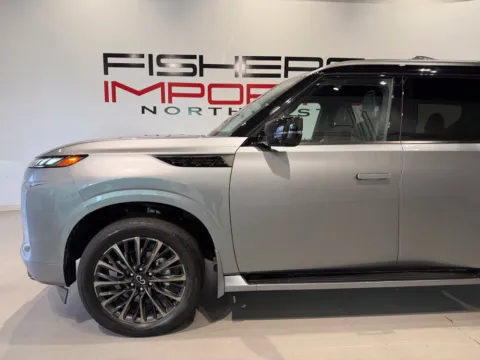 More photos of 2025 INFINITI QX80 AUTOGRAPH at Fishers Imports - North West, IN