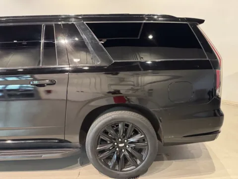 More photos of 2022 Cadillac Escalade ESV Sport Platinum at Fishers Imports - North West, IN